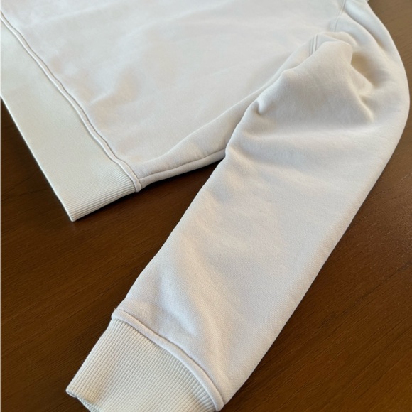 Women’s Vuori half zip sweater. Size small. Color cream - Picture 5 of 5